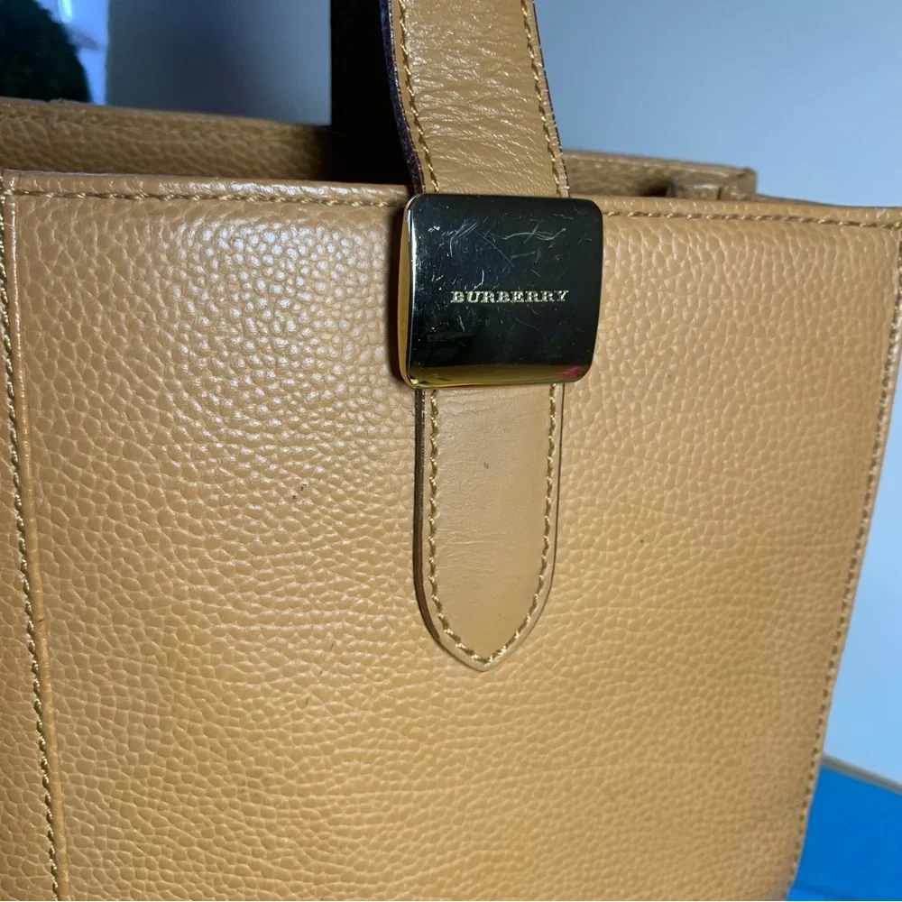 Burberry Tan Leather Tote Bag - Picture 10 of 16
